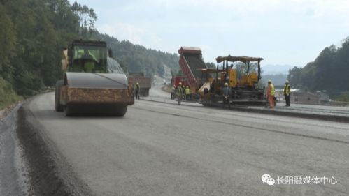 12月底前主體工程竣工，公路與路面工程將完工